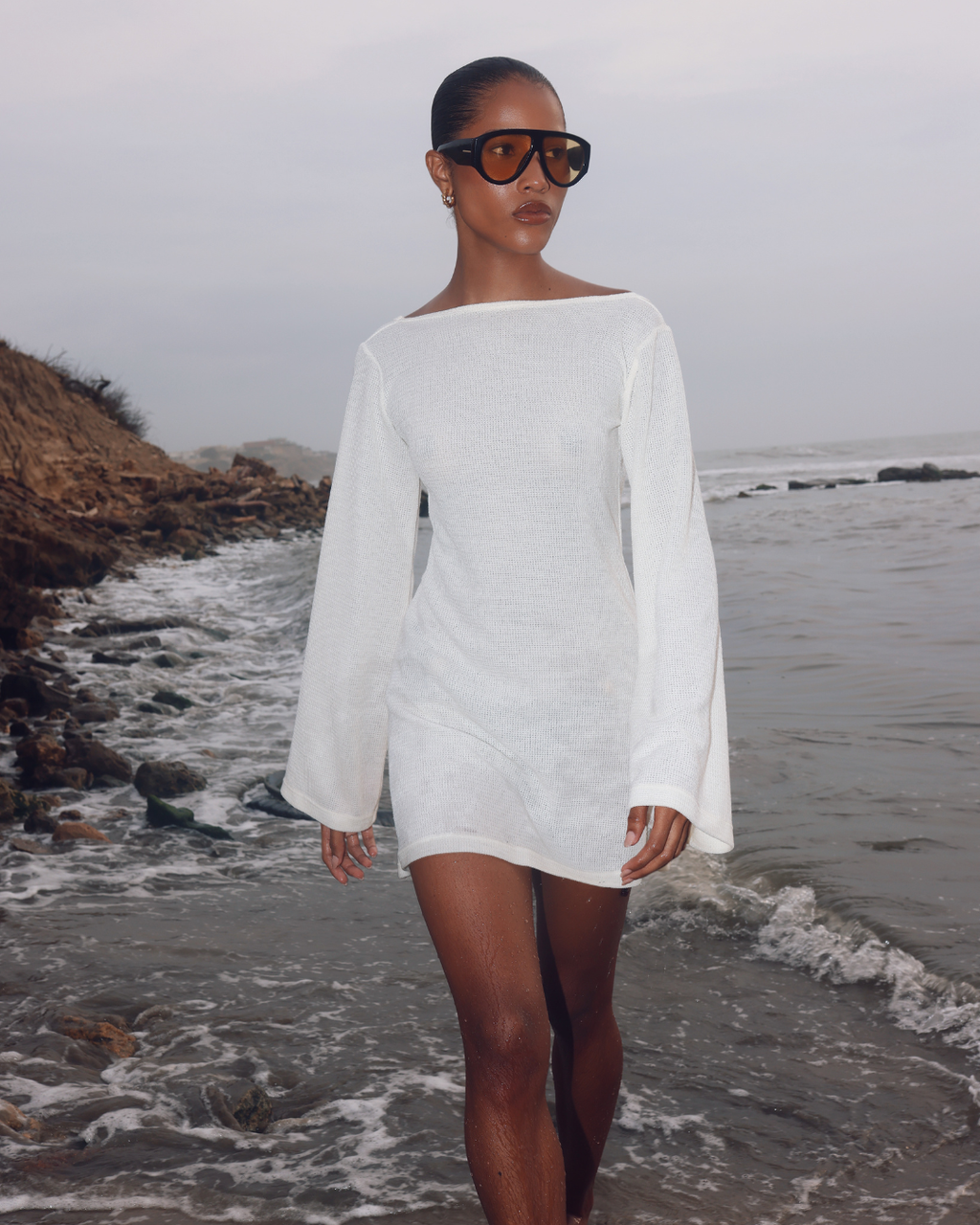 Ezé Mini — Open-Back Knit Dress